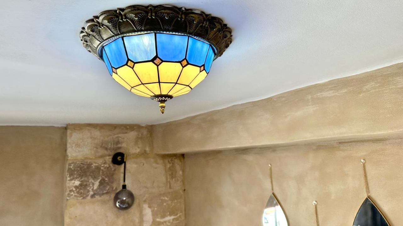 Boutique Apartment In Heart Of Haifa Buitenkant foto