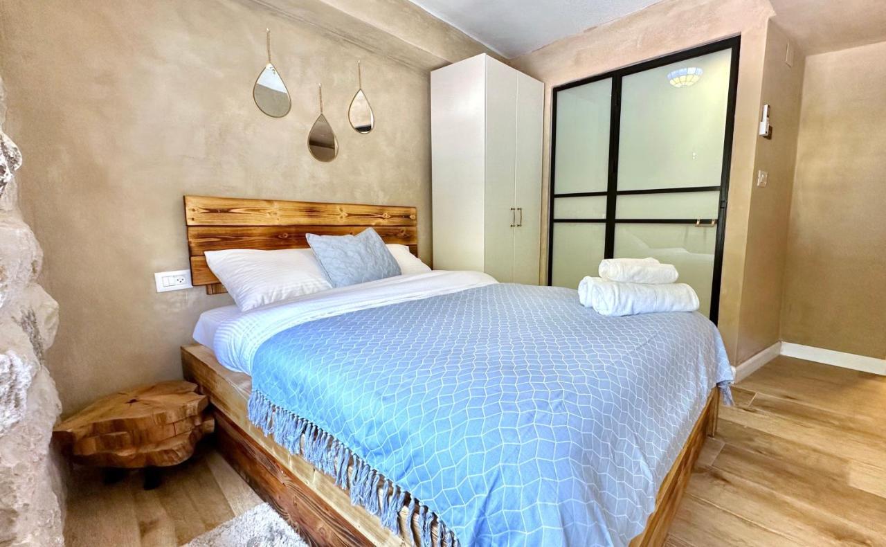 Boutique Apartment In Heart Of Haifa Buitenkant foto
